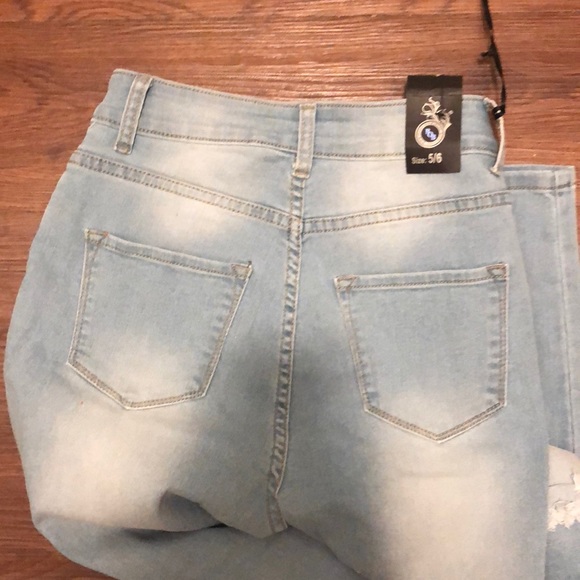 Destroyed skinny jeans - Picture 4 of 5